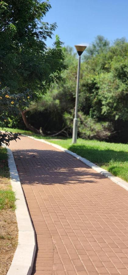 شقة דירת חדר יפה ונעימה באיזור פסטורלי ושקט زخرون يعقوب المظهر الخارجي الصورة